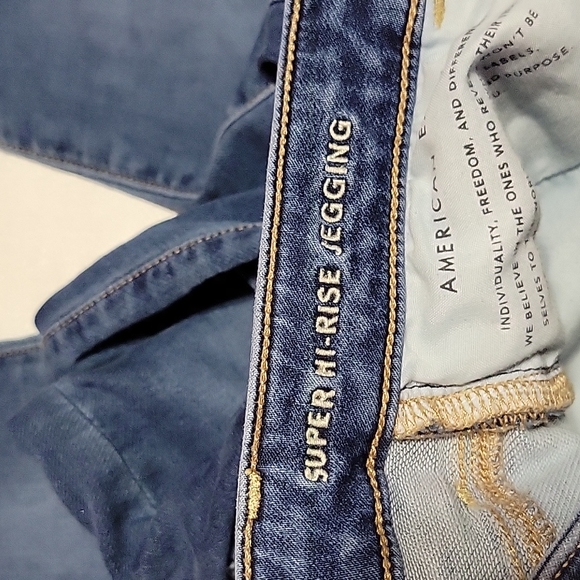 American Eagle medium wash super hi rise jegging women's size 2 - Picture 7 of 7